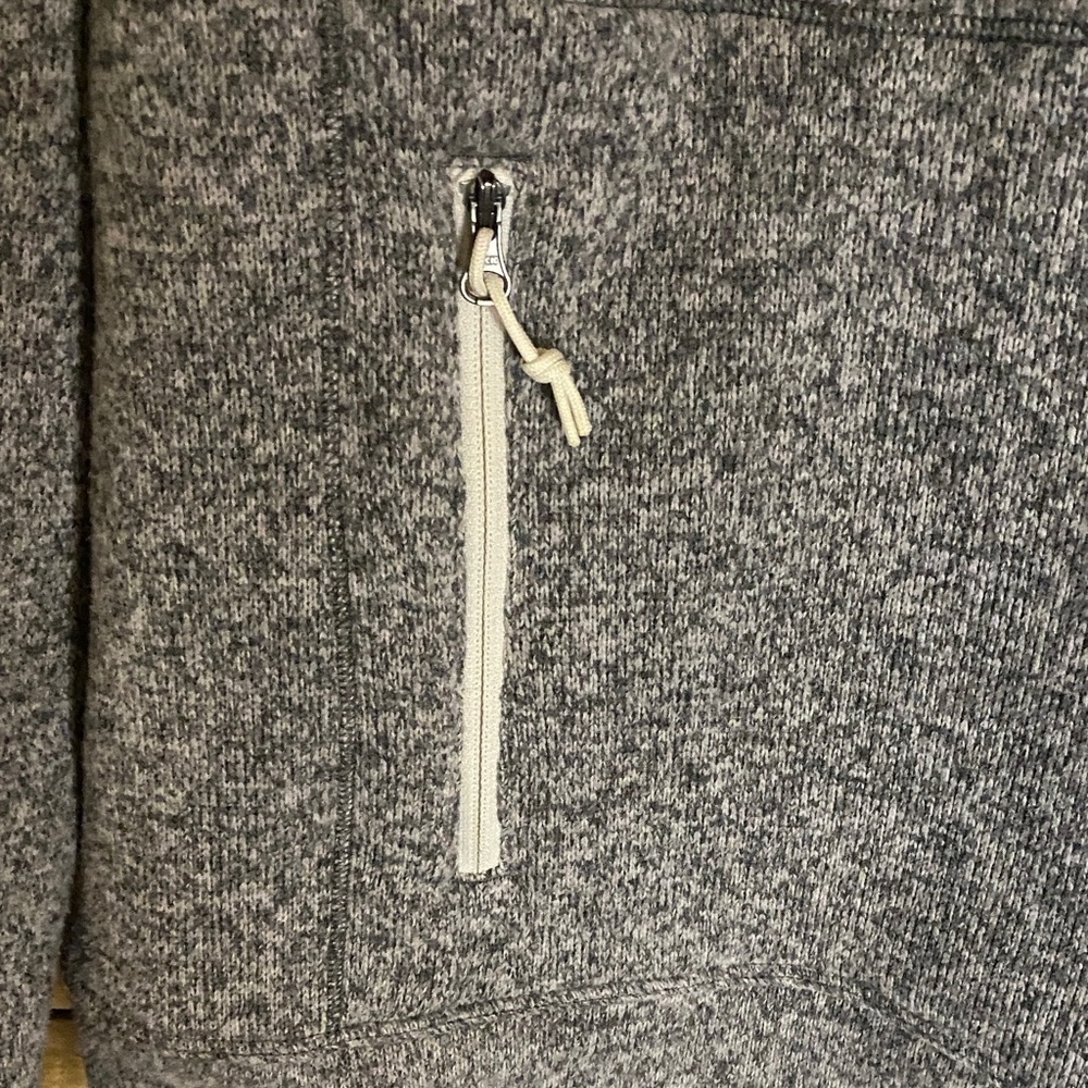 The North Face women’s partial heather Gray pullover sweatshirt size large - Picture 3 of 8